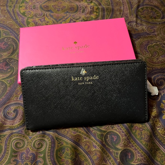 Kate Spade Wallet - Picture 1 of 4
